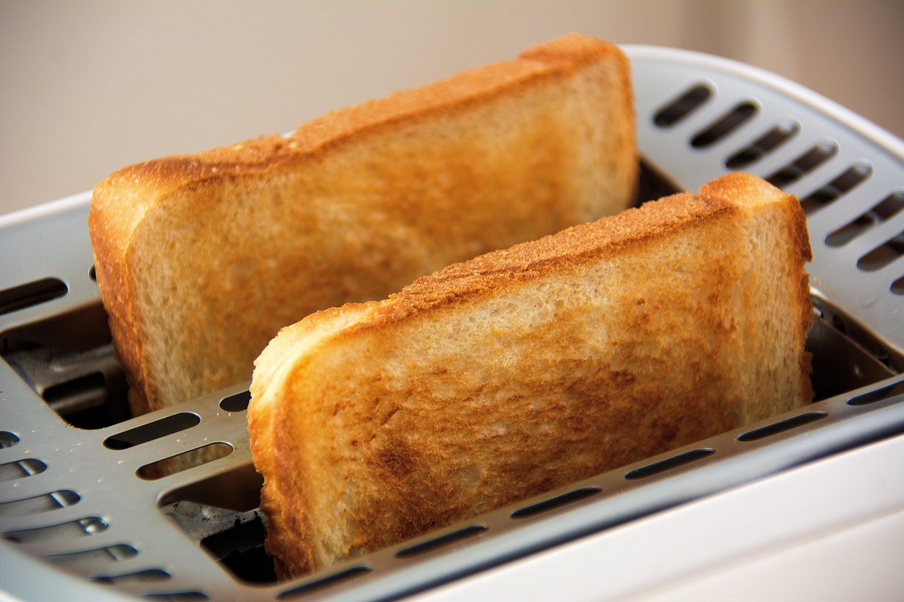 entdecken sie unverzichtbare küchengeräte, die ihren alltag erleichtern. erfahren sie, welche geräte in keiner modernen küche fehlen dürfen und wie sie effizient kochen können.