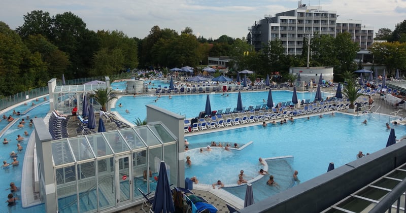 Johannesbad Therme Bad Füssing: Wellness pur im Thermenparadies